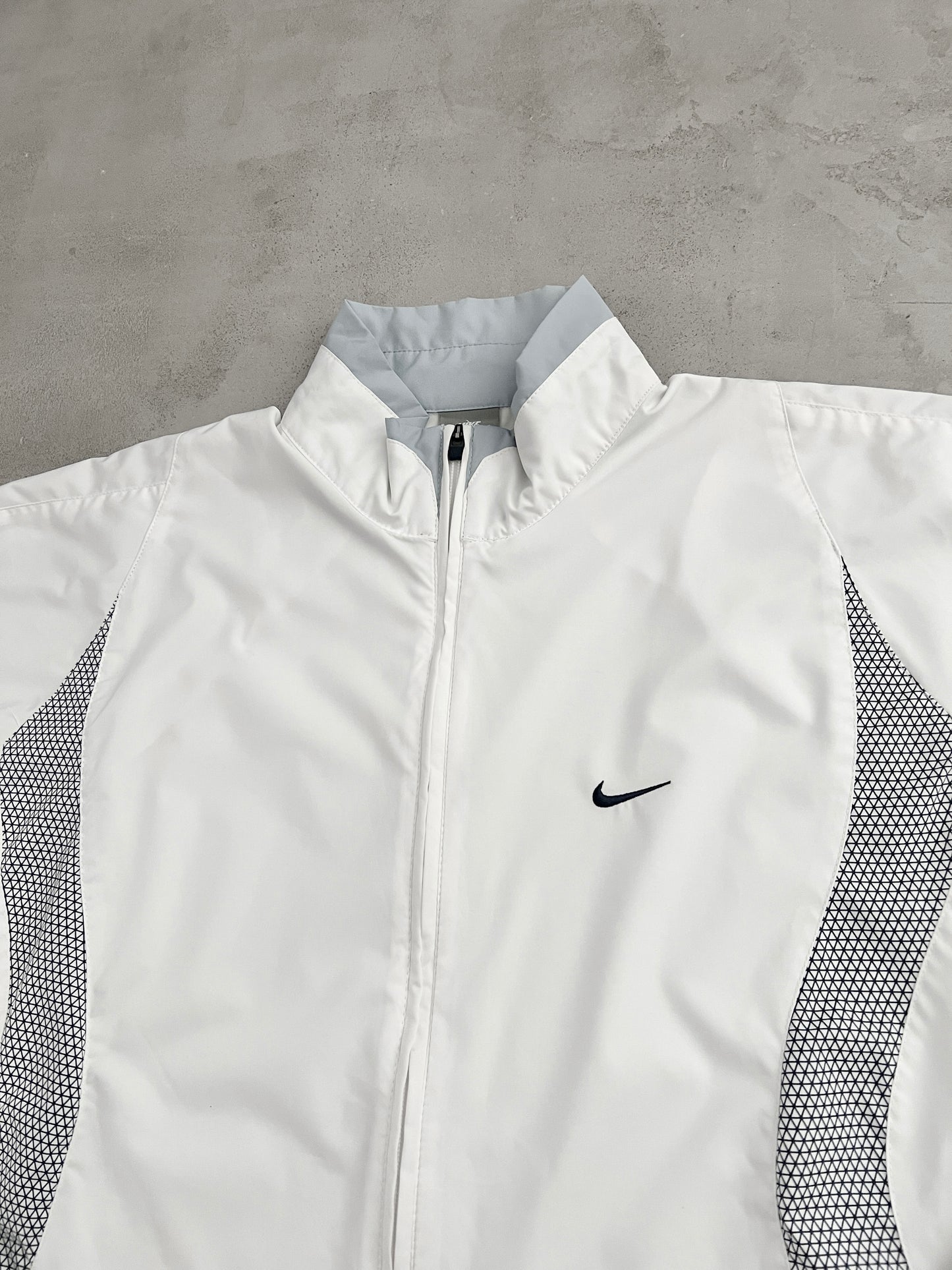 WHITE/GREY NIKE SHOX TRACK JACKET - 2000S - XL