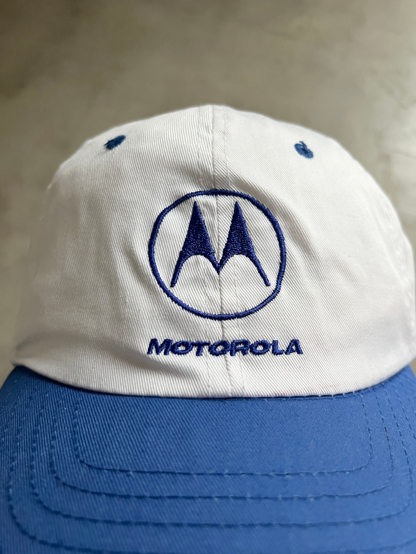 WHITE MOTOROLA PROMO CAP - 2000S