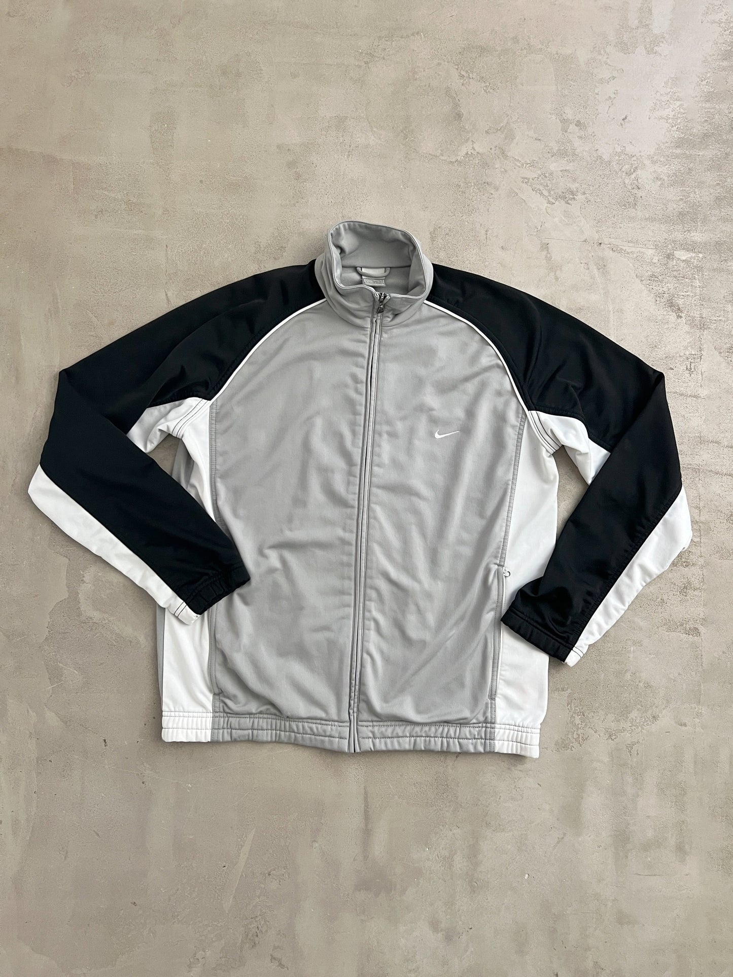 GREY/WHITE NIKE TRACK JACKET - 2000S - M