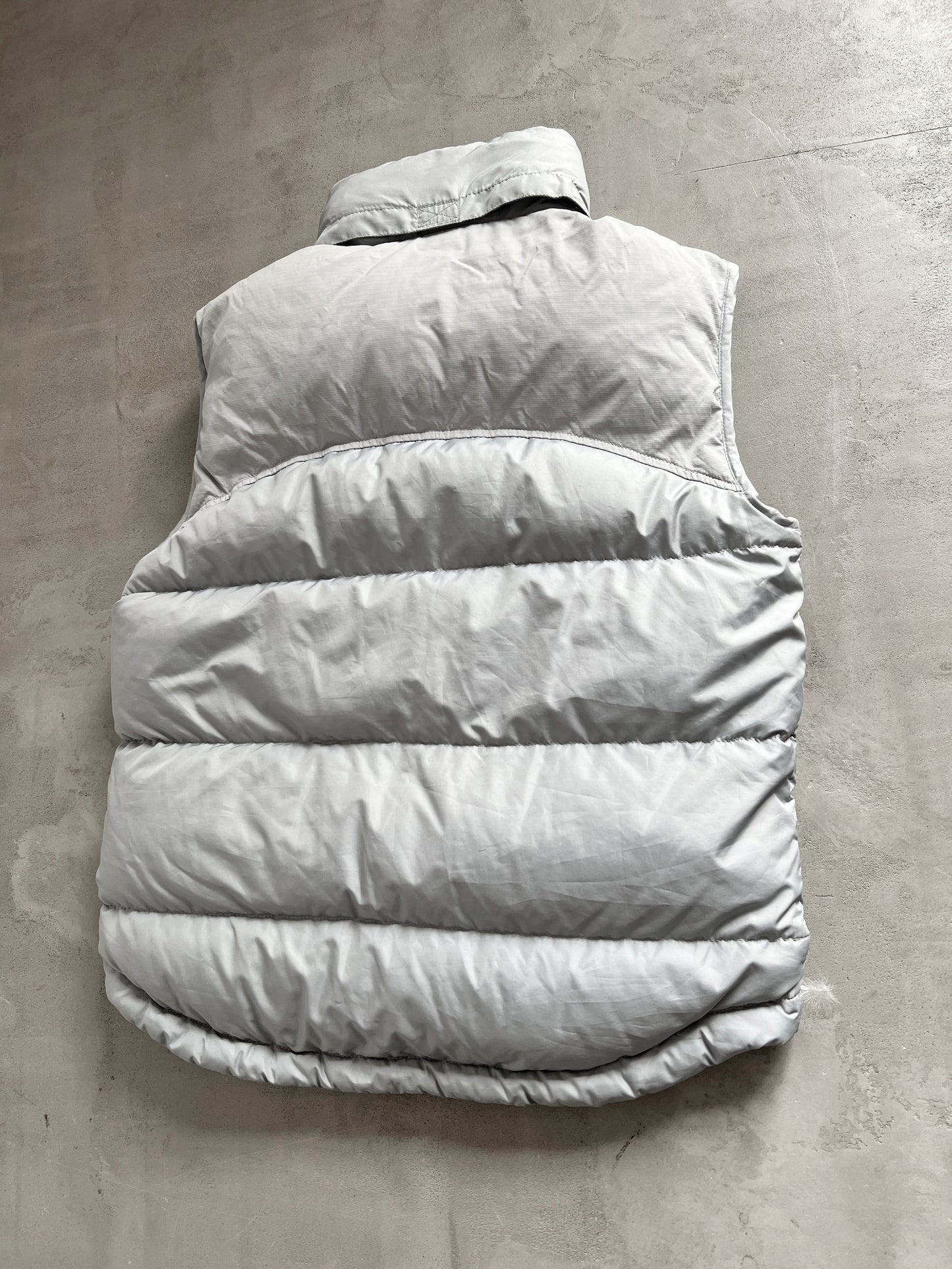 GREY NIKE PUFFER VEST - 2000S - S