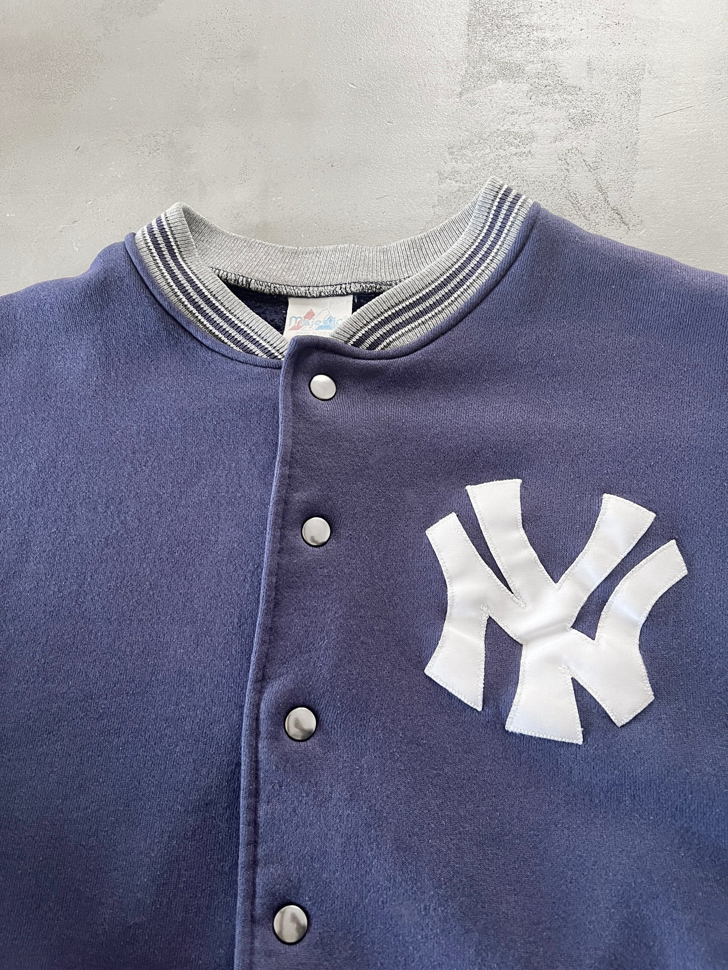 NAVY/GREY YANKEES JACKET - 1990S - M