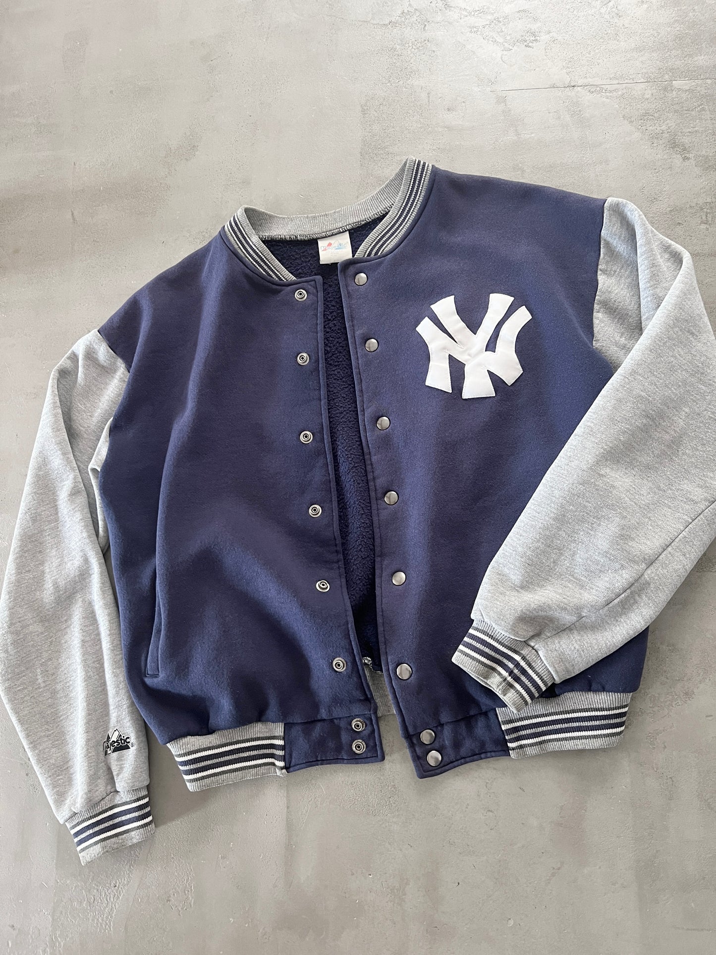 NAVY/GREY YANKEES JACKET - 1990S - M